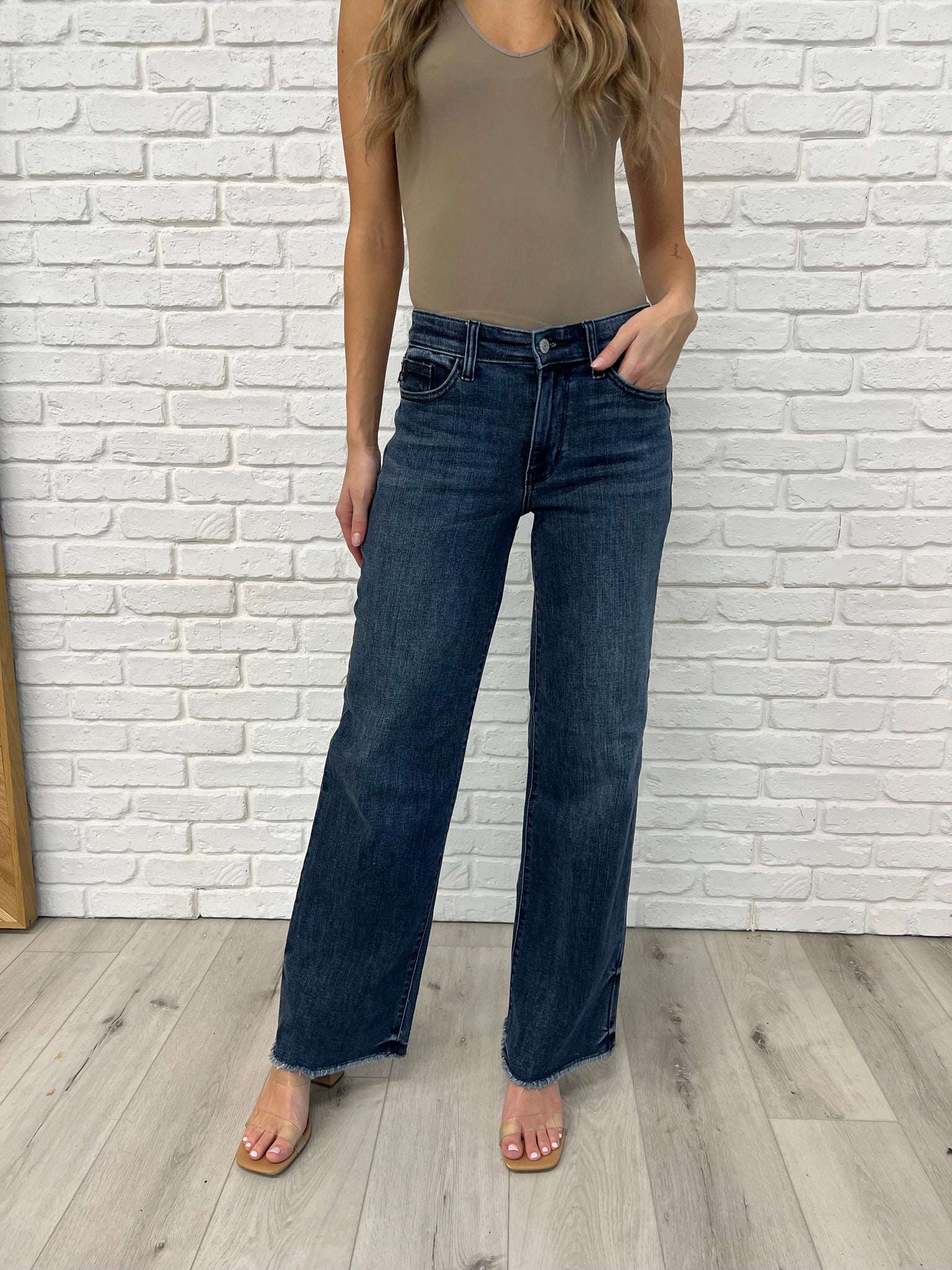 Judy Blue Mid Rise Vintage Wash Wide Leg Jeans