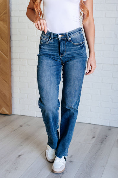 Mid Rise Control Top Vintage Straight Judy Blue Jeans