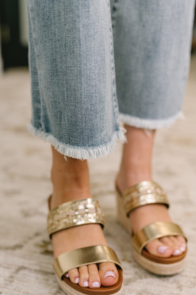 Mid Rise Judy Blue Jeans with Frayed Hem